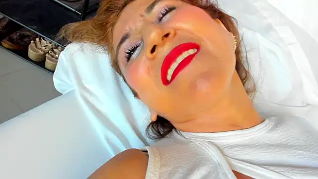 Matureyulyet Webcam show