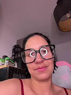 LaPetiteKim's Live XXX Chat