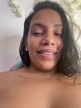 Chat XXX en directo de ArielleMillerr-