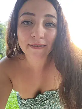 VickyHoult – Naživo XXX chat