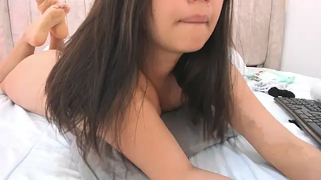 thamiina_'s Live XXX Chat