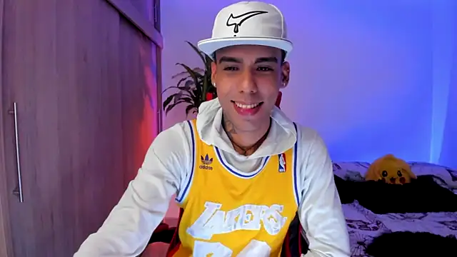 Damianwhite live XXX chat