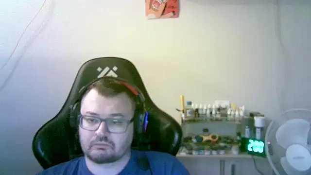 SirAbuser live XXX chat