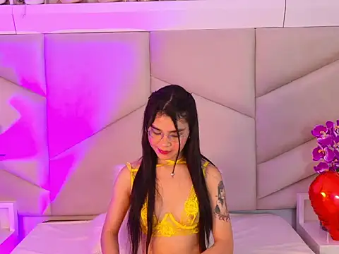 OliviaDiaz live XXX chat