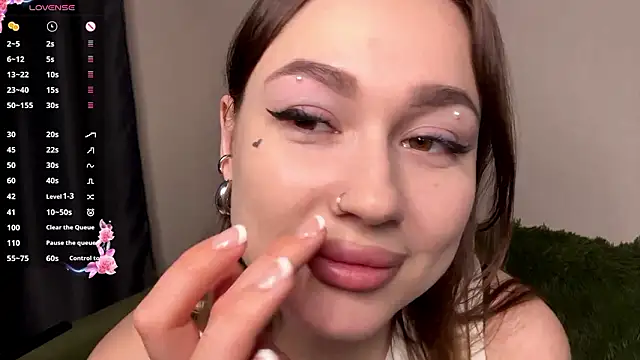 FilomenaGaertner: онлайн-секс-чат