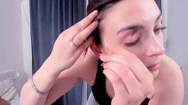 CharlesGruhn Adlı Modelin Canlı XXX Sohbeti