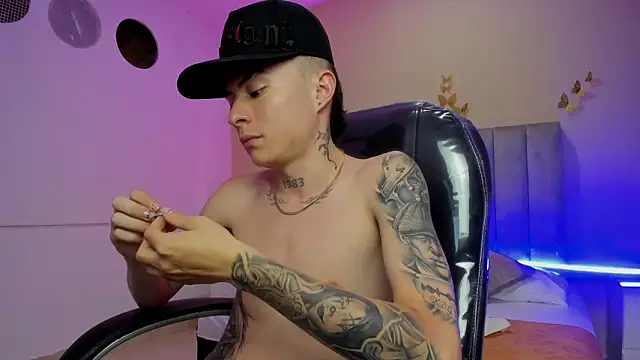 Nascary_Fox: онлайн-секс-чат