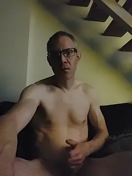 cjrrvjmooorewSghEtyGjky: διαδικτυακό σόου στην κάμερα