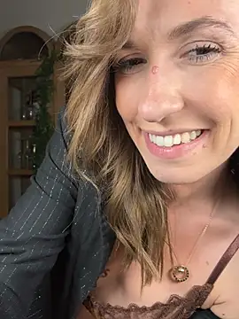 Chat XXX ao vivo de lola_tentatiion