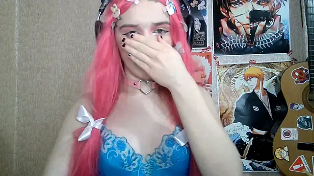 MilaTyan élő XXX-chatje