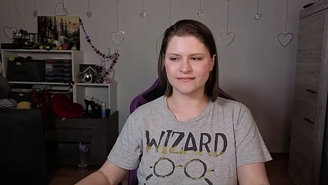 TinniAngel 即時 XXX 聊天