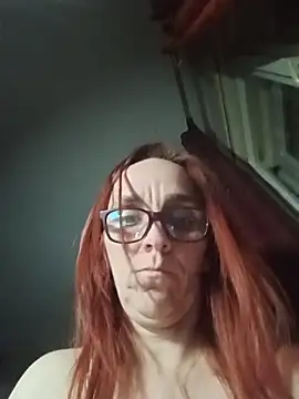 Dettybitch40: απευθείας συνομιλία ΧΧΧ