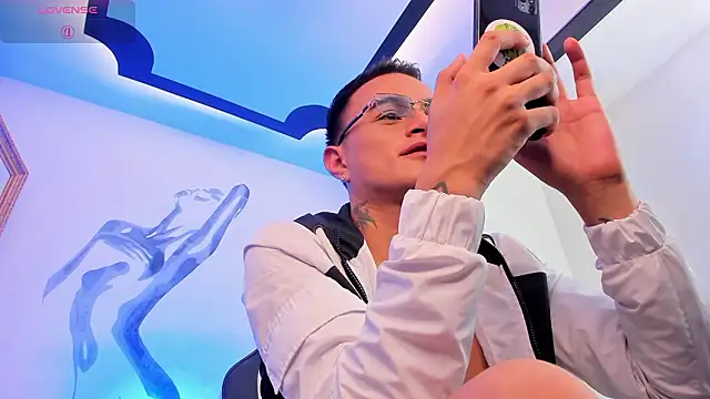 LiamDeep Live XXX-chat