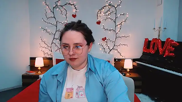 Hennessy_bunny Chat XXX live