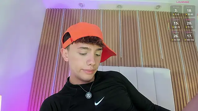 Chatroom XXX en direct de Tomy_Rox