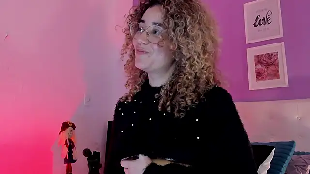 دردشة Charlotte11-11 الجنسية المباشرة