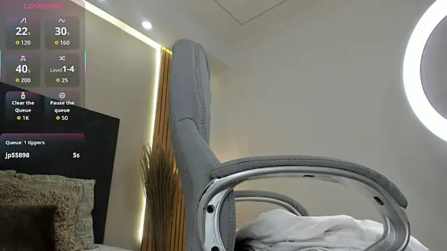 tati_saldarriaga Live XXX-Chat