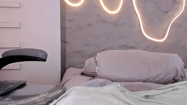 Shanntal_: απευθείας συνομιλία ΧΧΧ