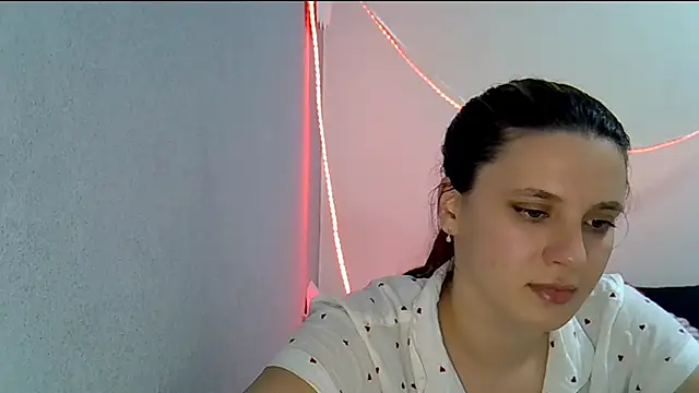 KiraHoney: онлайн-секс-чат