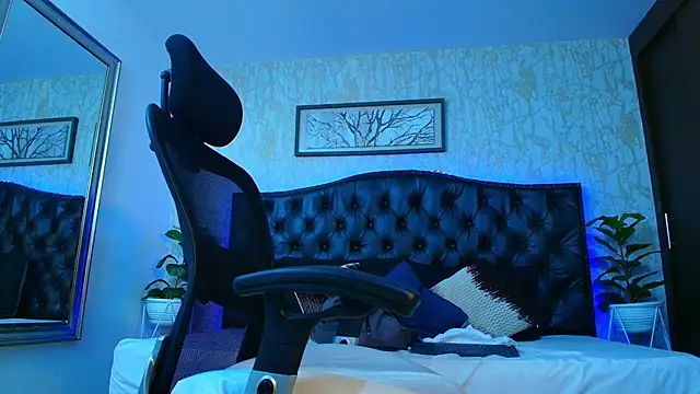 Chat XXX en directo de Lander_Cruz