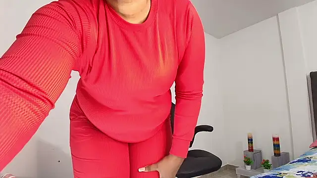 Онлайн чат XXX luxy_benet