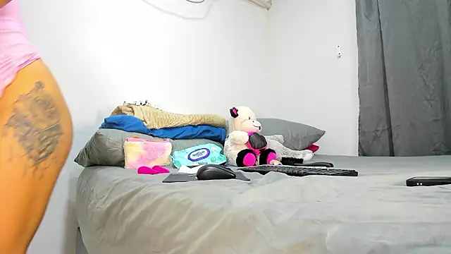 vennuss19's Live XXX Chat