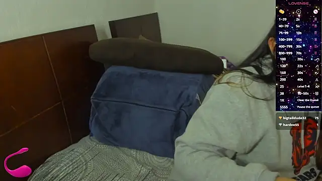 Chat +18 de ella_harry ao vivo