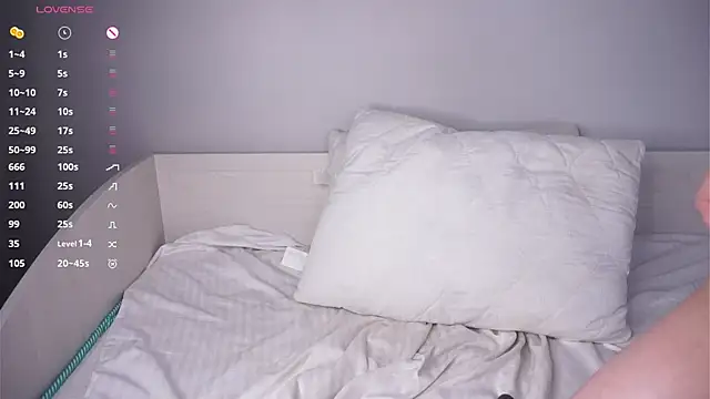 HannaHayles 网络视讯表演