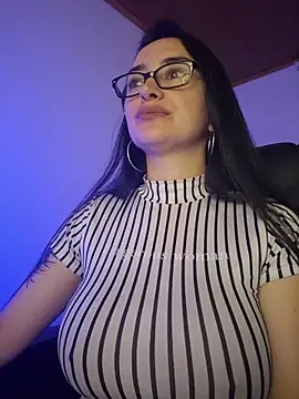 preetypeach Live XXX-Chat