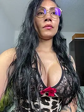 Czat XXX na żywo – Angela_isabella