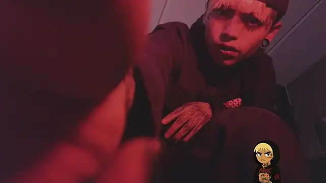 AcidMilo Adlı Modelin Canlı XXX Sohbeti