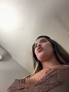 دردشة Emilia_Bakerr الجنسية المباشرة