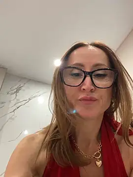 LauraDavis Adlı Modelin Canlı XXX Sohbeti