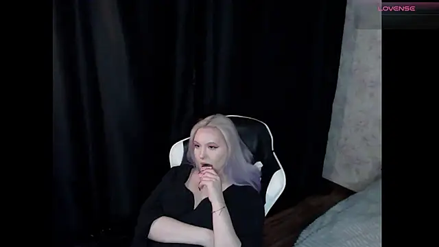 VikaPowers 라이브 XXX 채팅