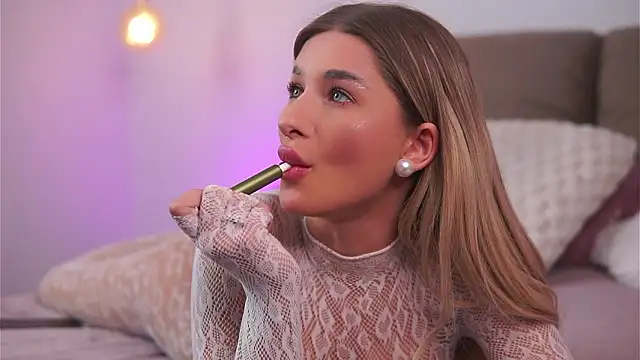 AvaShayy 现场XXX聊天