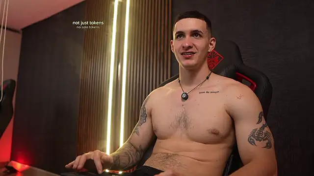 JacksonOlsennのウェブカメラショー