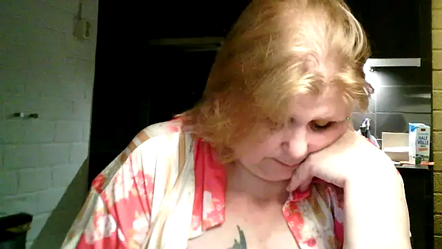 Sylviastar46 webkamerás műsora