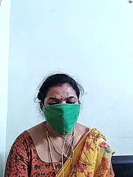 bhavyasri_55: διαδικτυακό σόου στην κάμερα