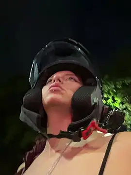 Онлайн чат XXX RojitasTeaseX_