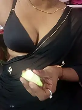 Show webcam de Vedhikaa___sexybigass__