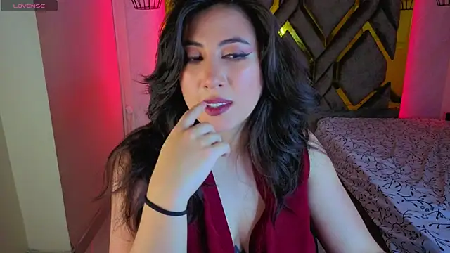 Онлайн чат XXX Luvienne