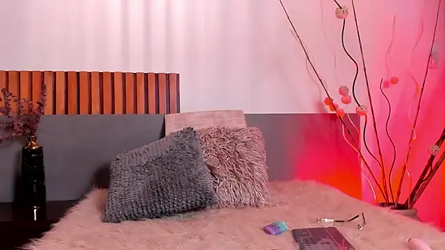 Онлайн чат XXX AylaStone