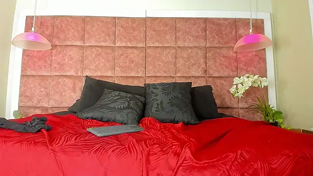 mxli_divine_ Adlı Modelin Canlı XXX Sohbeti