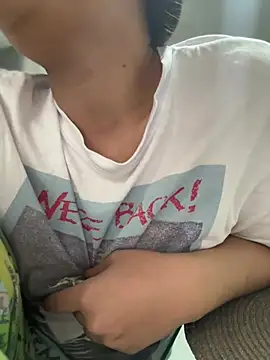 Salome_golvert élő XXX-chatje