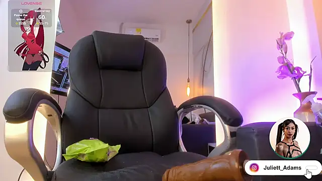 Show webcam de Juliett_Adams_