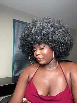 WomanNextdoor1: онлайн-секс-чат