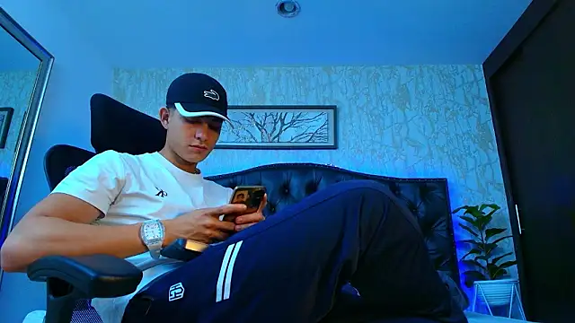 Lander_Cruz 即時 XXX 聊天