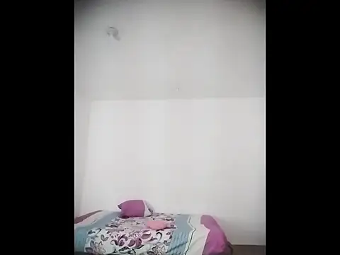 Czat XXX na żywo – Roonie_garces