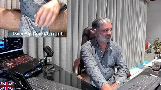 OnlineBossUK Live XXX-chat