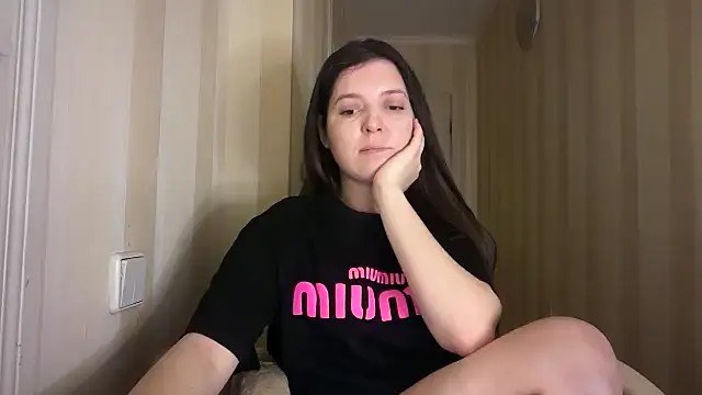 Lina_MostのライブXXXチャット